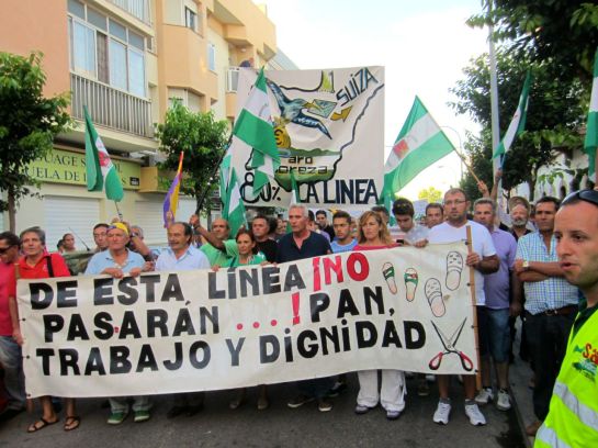 Manifestacion en La Linea, Pan, Trabajo, Techo...jpg - 68